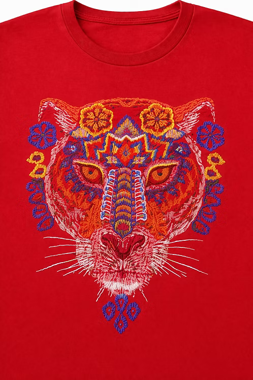 Camiseta de algodón bordada